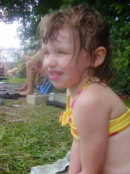 elsa en maillot bain
